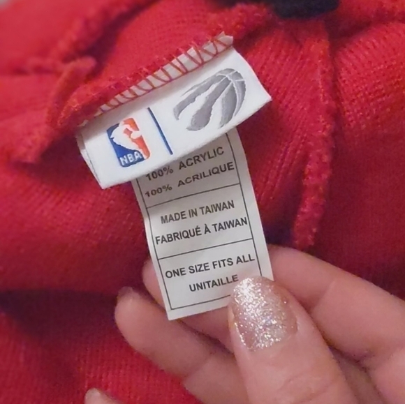 HOST Pick 🖤 Toronto Raptors Chinese New Year Adidas NBA Pom Knit Hat UNISEX - Picture 4 of 5